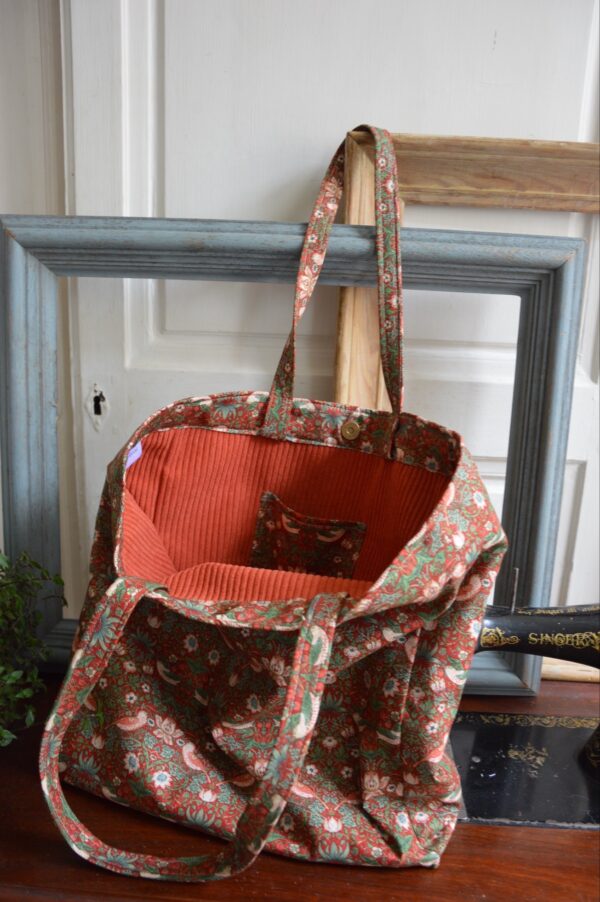 Cabas Strawberry Thief bordeau kaki, doublé velours – Image 3